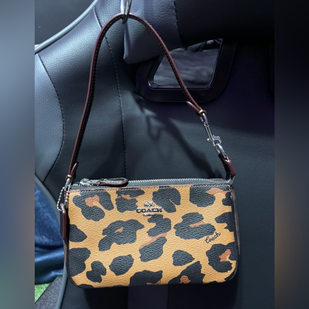 NWT Coach Leopard Signature Canvas
Nolita 19 CC866